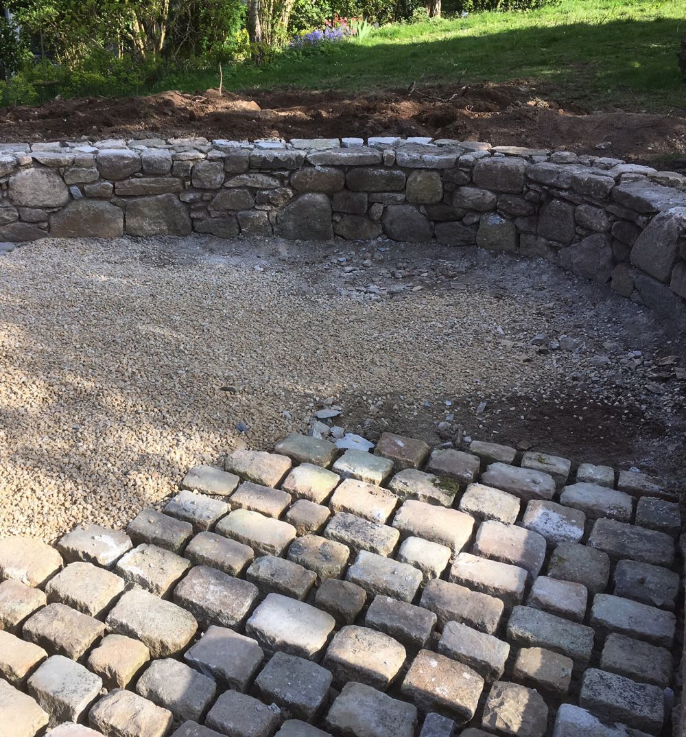 Réhabilitation de sol en pierre - Maçon à Guissény (29)